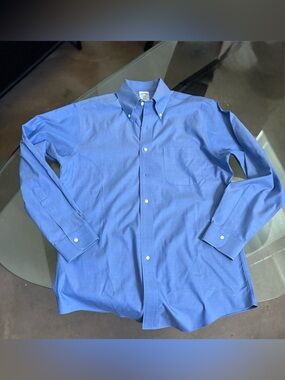 Brooks Brothers Men's Slim fit non-iron All Cotton Button-Down Dress Shirt